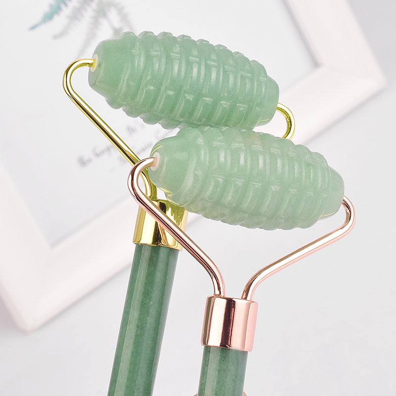Double-end 2 into1 Green Aventurine face Roller Natural Green Aventurine Stone Spike Massager Tool for Anti Aging, Reduce Wrinkles, Improve Lymphatic Drainage